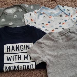 Lot 4 onesies 12 month